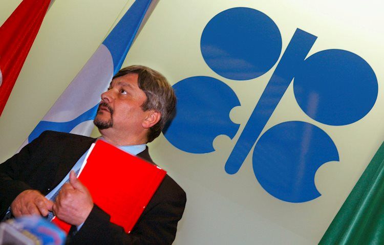 欧佩克+组织同意维持现有的原油输出目标