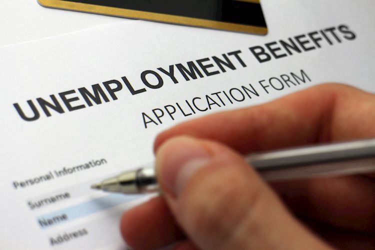 美国:截至12月17日当周首次申请失业救济人数上升至21.6万人